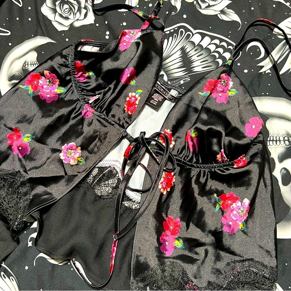 Victorias Secret Lace & Satin Pyjamas, Small